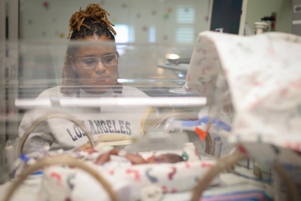 Mom in NICU